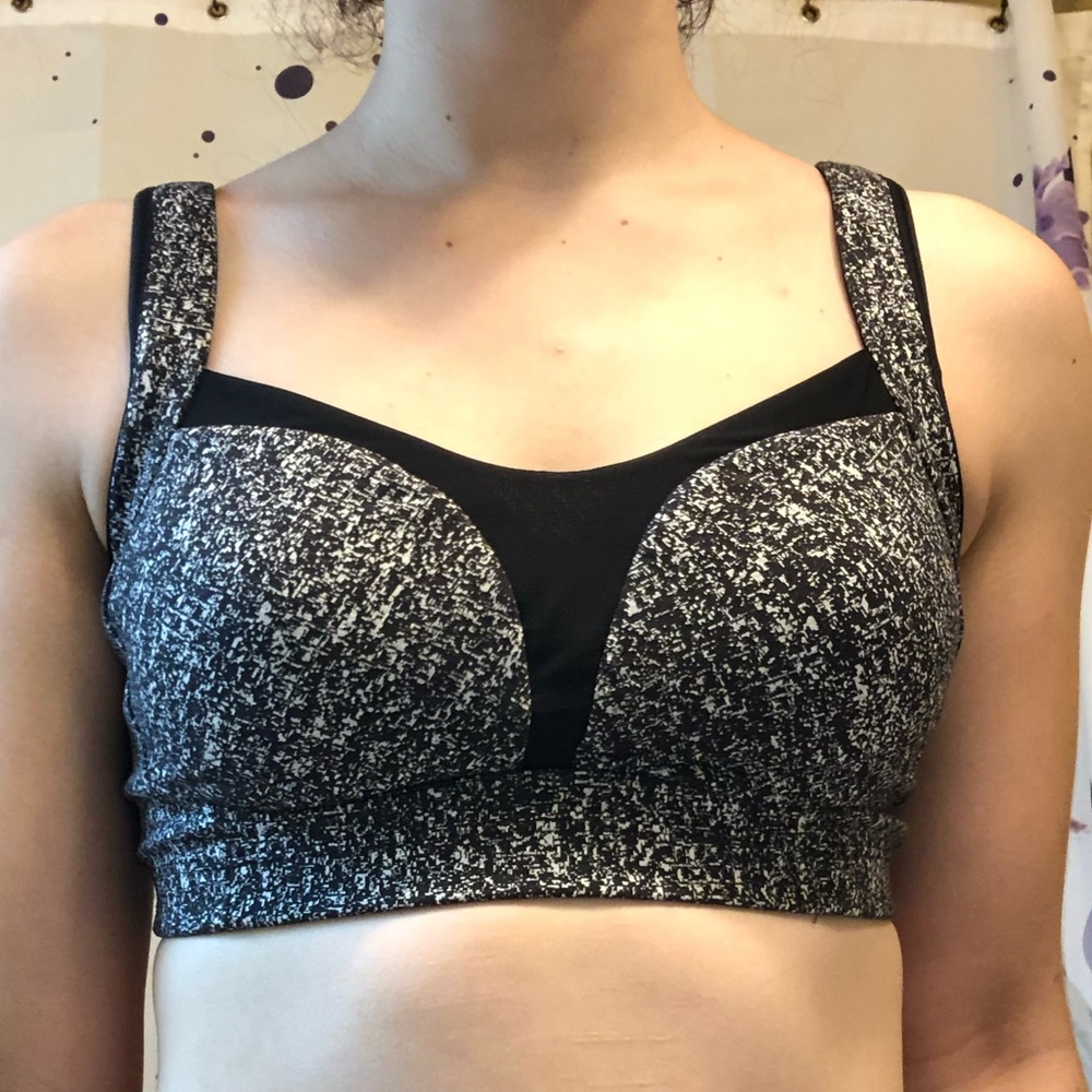 Lululemon sports bra w adjustable straps